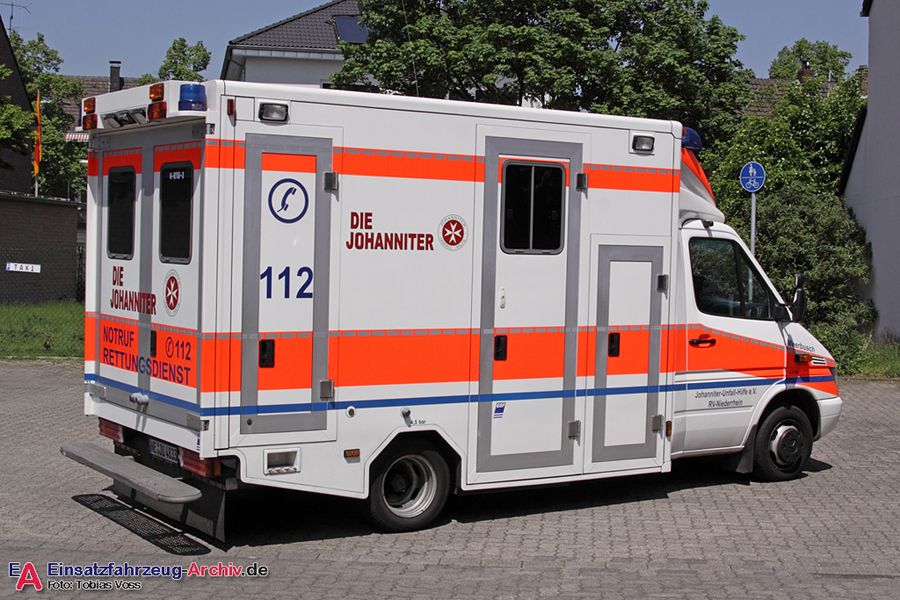 Rettung Kreis Neuss 04 RTW 03 (a.D.)