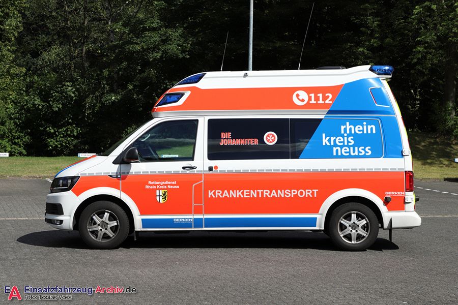 Rettung Kreis Neuss 04 KTW 01 (a.D.)