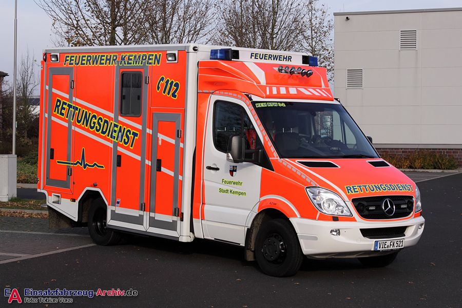 Rettung Kempen 03 RTW 02 (a.D.)