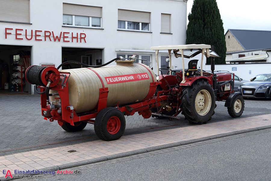 Florian Vordereifel 18/xx-01 - mit Zugfahrzeug