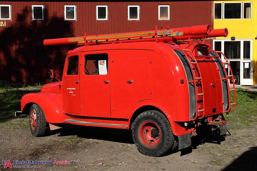 Volvo L 341 - Bilmotorspruta