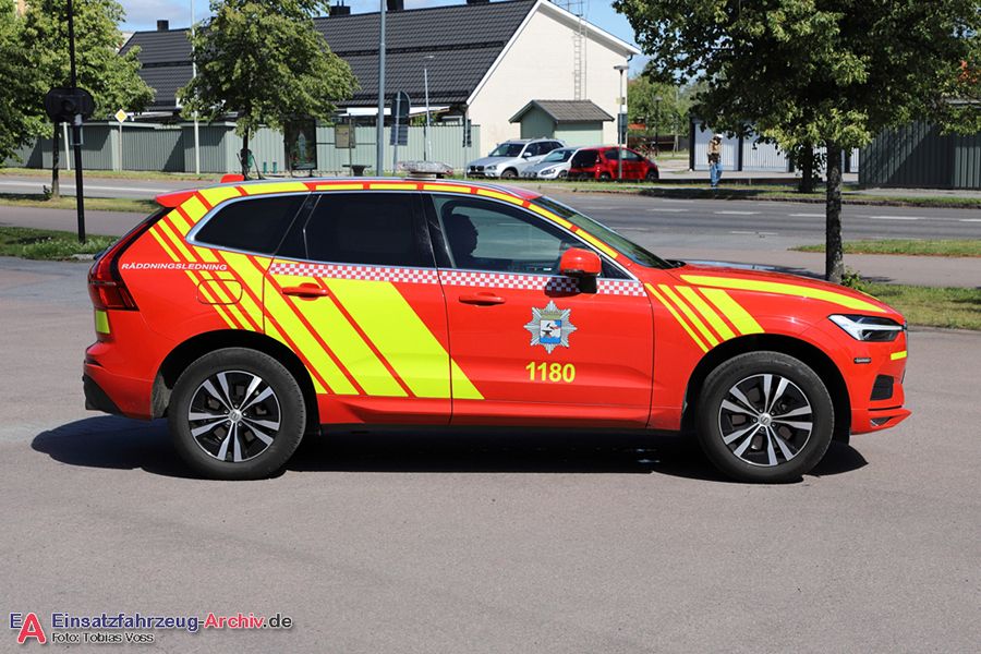 2 41-1180 - Ledningsbil