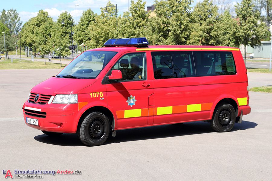 2 41-1070 - Personbil (a.D.)