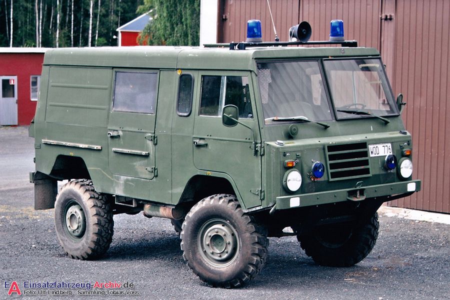24 155 - Terrängbil (a.D.)