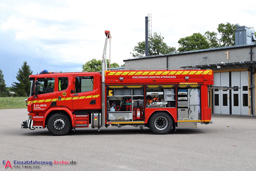 2 41-4010 - Släck-/räddningsbil