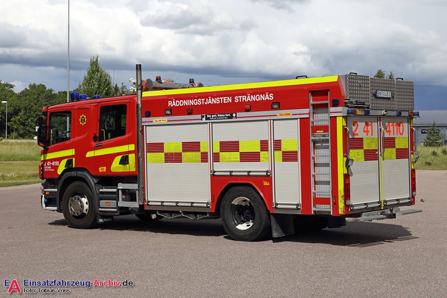2 41-4110 - Släck-/räddningsbil