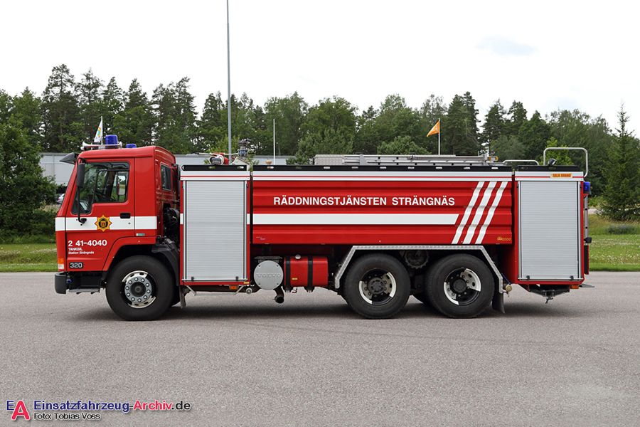 2 41-4040 - Tankbil (a.D.)