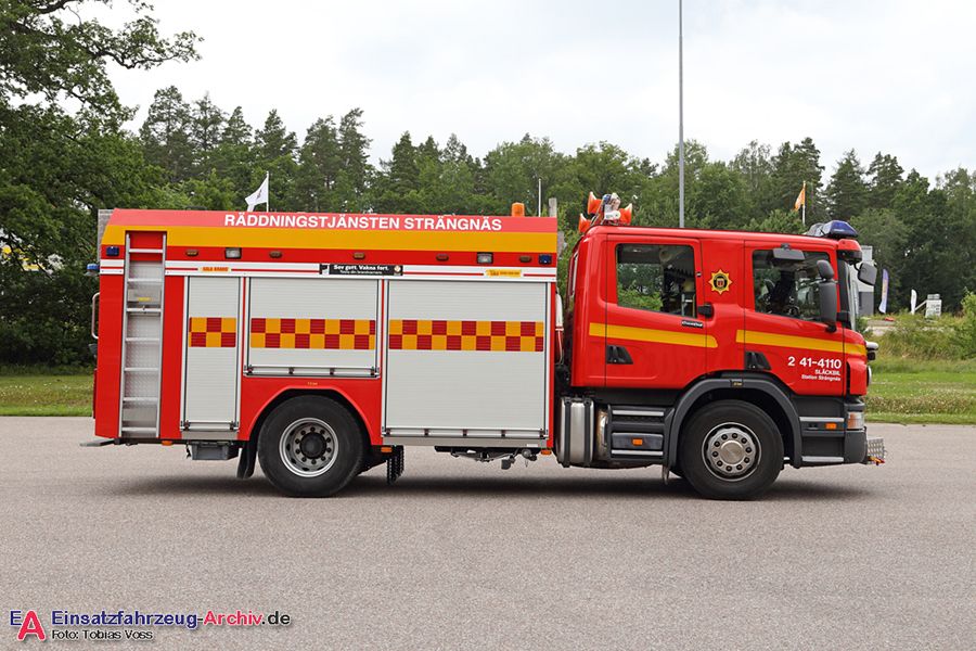 2 41-4110 Släck-/räddningsbil (a.D.)