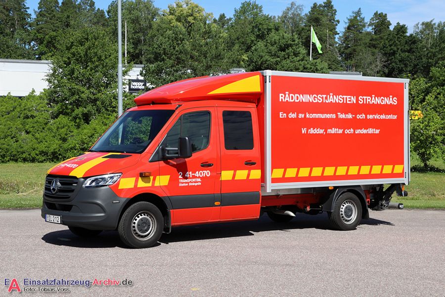 2 41-4070 - Transportbil