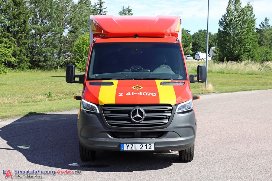 2 41-4070 - Transportbil